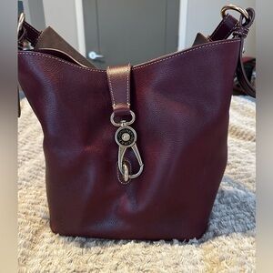 Elegant Burgundy Leather Shoulder Bag